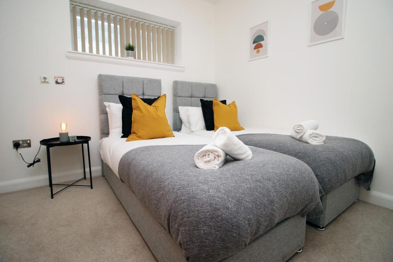 No 2 Under The Clock By Ssw - 2Br, Right In The City Centre, Sleeps 6 Cardiff Exteriér fotografie
